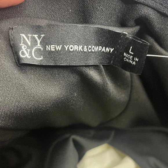 New York & Company Black strapless Dress with Cream Cascading Rosette- NWT- Larg - Picture 5 of 10